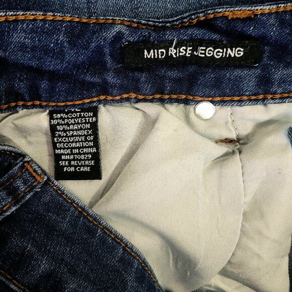 Rue 21 Mid Rise Jegging Jeans Size 14L - Picture 4 of 5